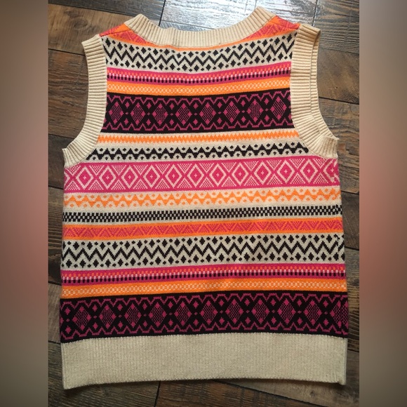 Willow & Wind Sweater Vest - Picture 4 of 5